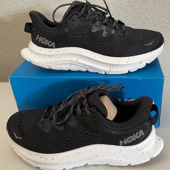 NEW IN BOX Hoka Mens Kawana 2 Running Shoes Sneakers 7 D Black Trainers - Picture 1 of 11